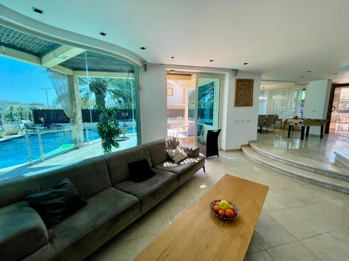 Villa Family Eilat With Heated Pool Kültér fotó
