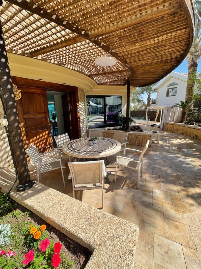 Villa Family Eilat With Heated Pool Kültér fotó