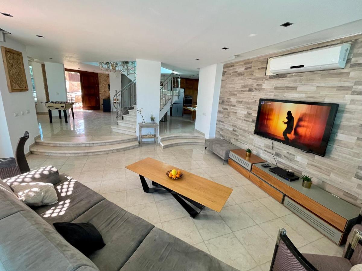 Villa Family Eilat With Heated Pool Kültér fotó