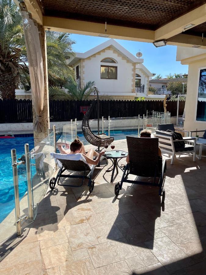Villa Family Eilat With Heated Pool Kültér fotó